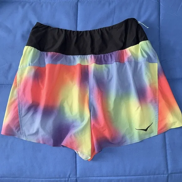 Hoka Women’s Multicolor Rainbow 4” Inseam Glide Shorts Sz XL! - Picture 7 of 8